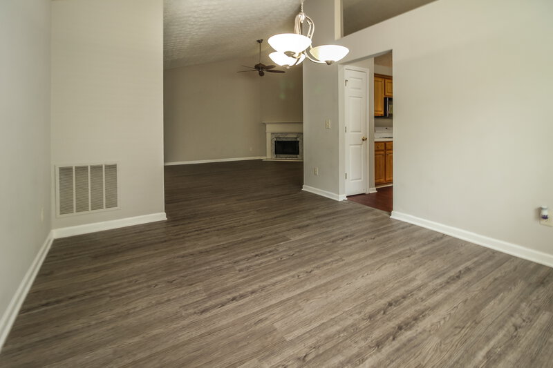1,950/Mo, 5729 Lakeview Cir Lithonia, GA 30058 Living Room View 3