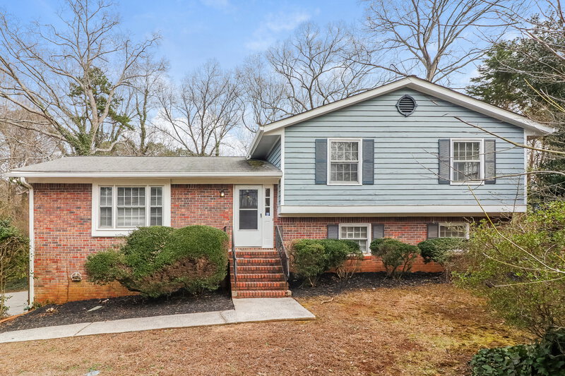 0/Mo, 194 Stone Mill LN NW Marietta, GA 30064 External View