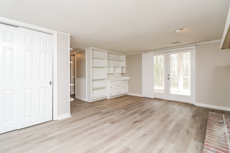 0/Mo, 194 Stone Mill LN NW Marietta, GA 30064 Misc View 2