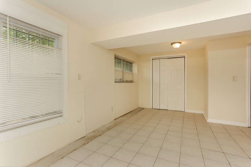 1,800/Mo, 5350 Longmeadow LN Atlanta, GA 30349 Misc View 9