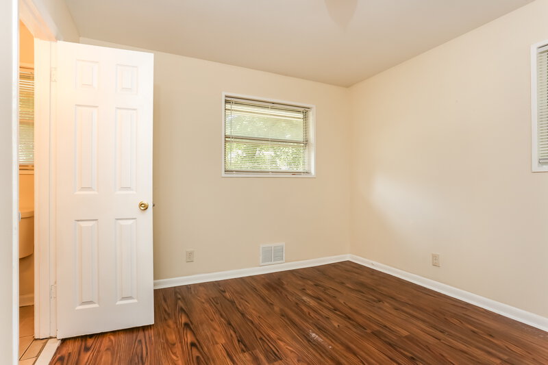 1,800/Mo, 5350 Longmeadow LN Atlanta, GA 30349 Misc View 14
