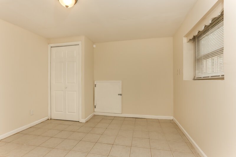 1,800/Mo, 5350 Longmeadow LN Atlanta, GA 30349 Misc View 16