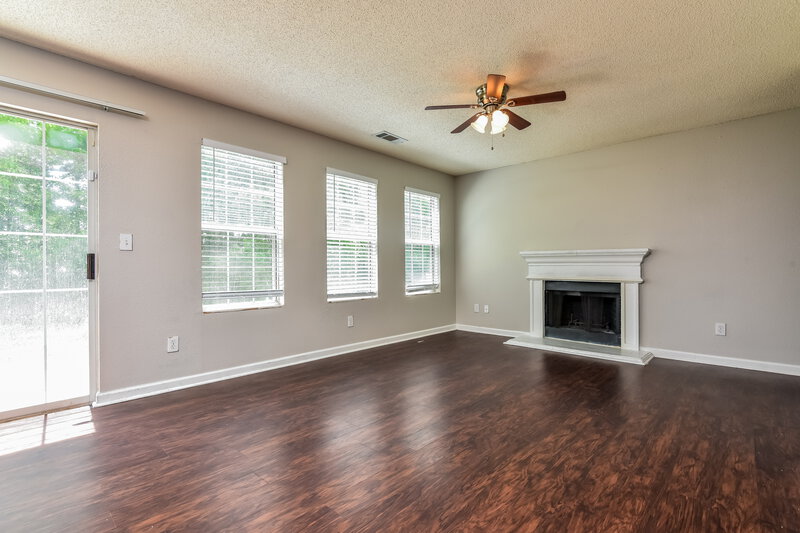 1,635/Mo, 6287 Klondike River RD Lithonia, GA 30038 Living Room View