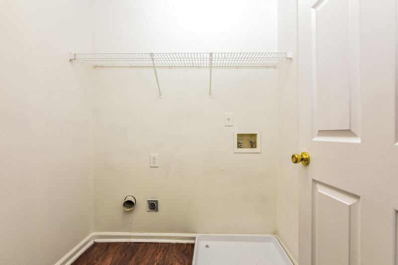 1,635/Mo, 6287 Klondike River RD Lithonia, GA 30038 Laundry Room View
