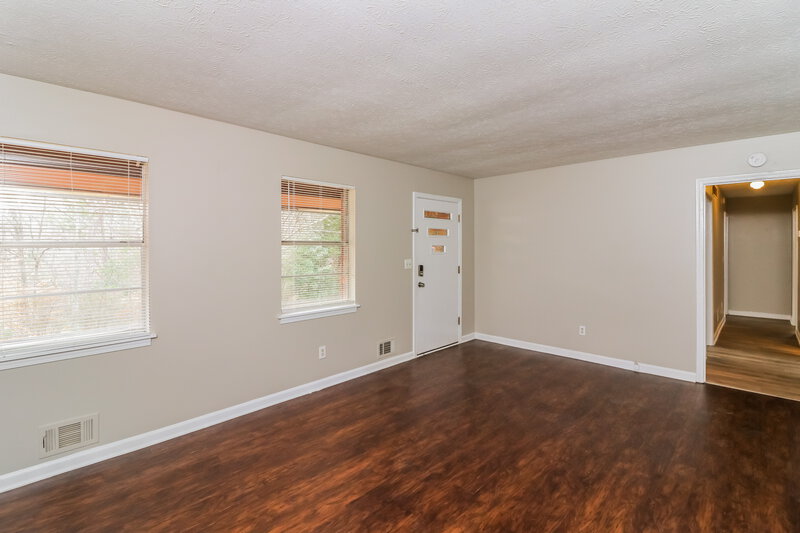 1,685/Mo, 4667 Cresant Lane Douglasville, GA 30135 Living Room View