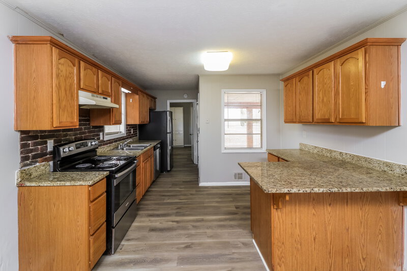 1,685/Mo, 4667 Cresant Lane Douglasville, GA 30135 Kitchen View 2