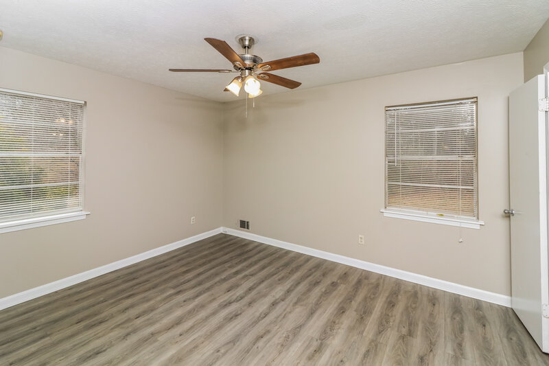 1,685/Mo, 4667 Cresant Lane Douglasville, GA 30135 Main Bedroom View