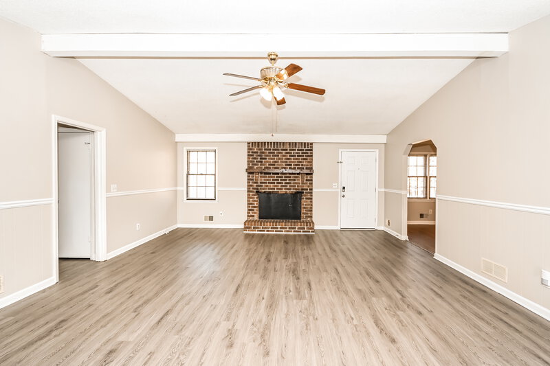 2,265/Mo, 532 Hidden Hills Court Marietta, GA 30066 Living Room View 2