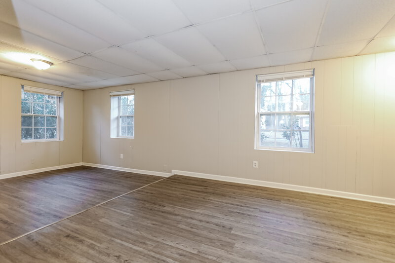 1,680/Mo, 8935 Ashwood Drive Riverdale, GA 30274 Main Bedroom View 2