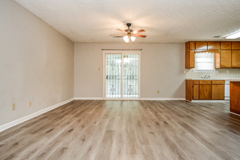 1,670/Mo, 4255 LOVELESS Place Ellenwood, GA 30294 Family Room View