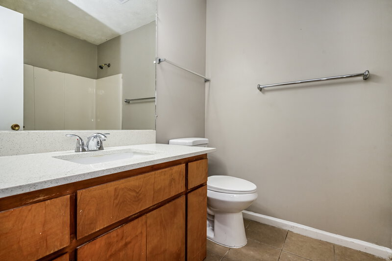 1,670/Mo, 4255 LOVELESS Place Ellenwood, GA 30294 Bathroom View