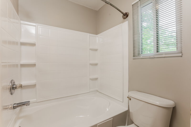 2,110/Mo, 6651 Windwood Circle Douglasville, GA 30135 Bathroom View