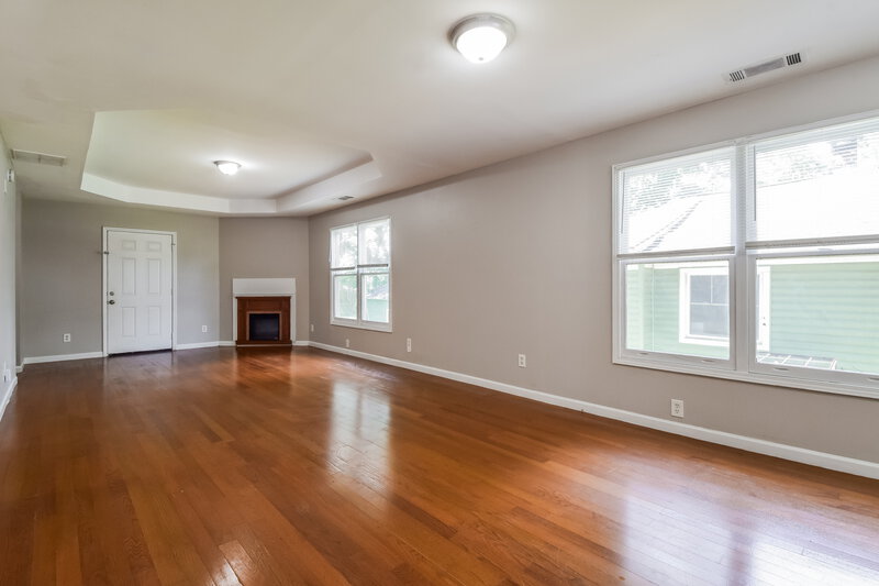 1,705/Mo, 700 S Grand Avenue NW Atlanta, GA 30318 Living Room View