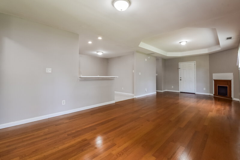 1,705/Mo, 700 S Grand Avenue NW Atlanta, GA 30318 Dining Room View