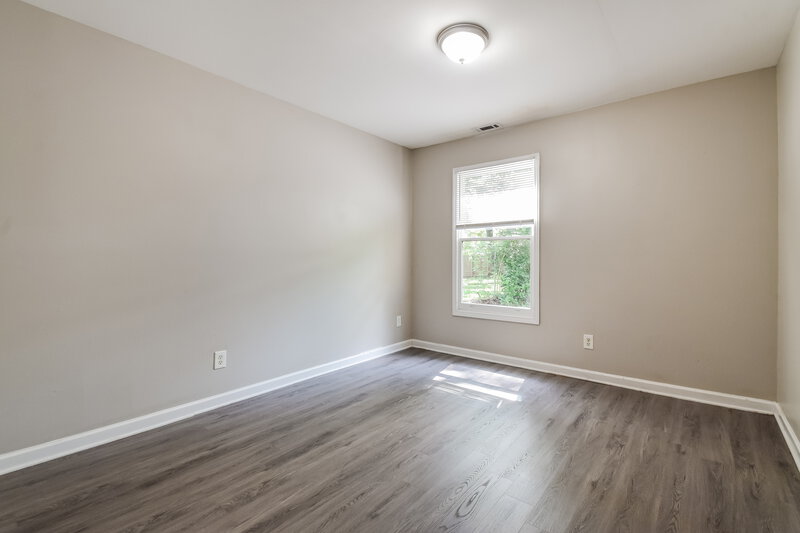 1,705/Mo, 700 S Grand Avenue NW Atlanta, GA 30318 Bedroom View 2