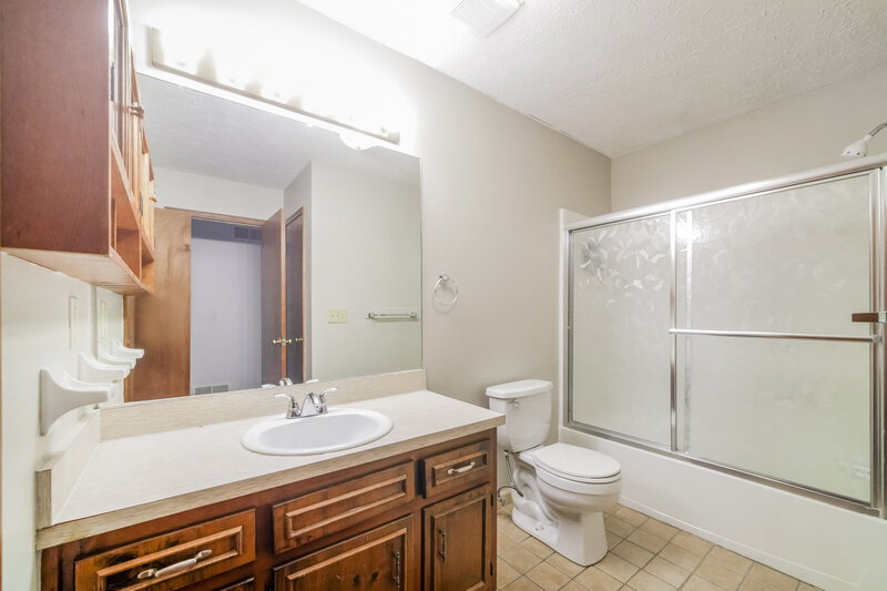1,810/Mo, 4690 Balley Shannon Drive SE Mableton, GA 30126 Bathroom View