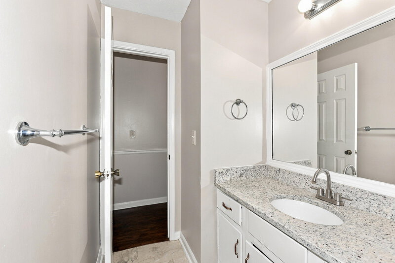 2,360/Mo, 1749 Bridgestone Circle Marietta, GA 30066 Primary Bathroom View