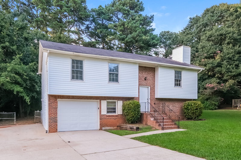 1,620/Mo, 180 Belmont Farms Drive Ellenwood, GA 30294 Front View