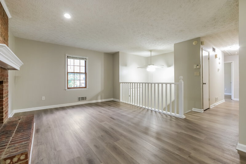 1,620/Mo, 180 Belmont Farms Drive Ellenwood, GA 30294 Living Room View