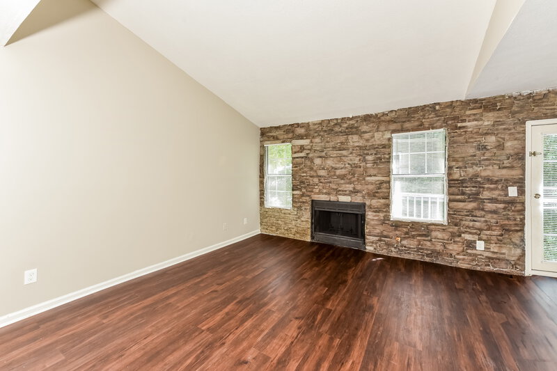 1,695/Mo, 564 CRESTRIDGE Court Stone Mountain, GA 30083 Living Room View