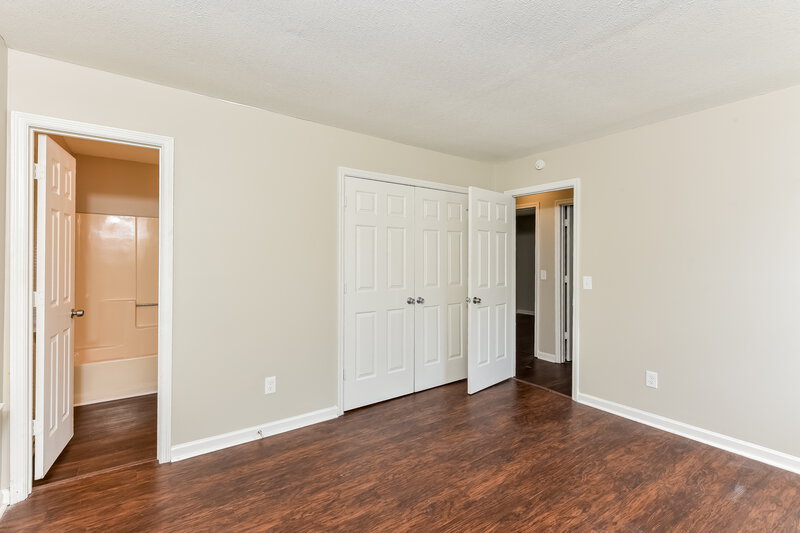 1,695/Mo, 564 CRESTRIDGE Court Stone Mountain, GA 30083 Main Bedroom View