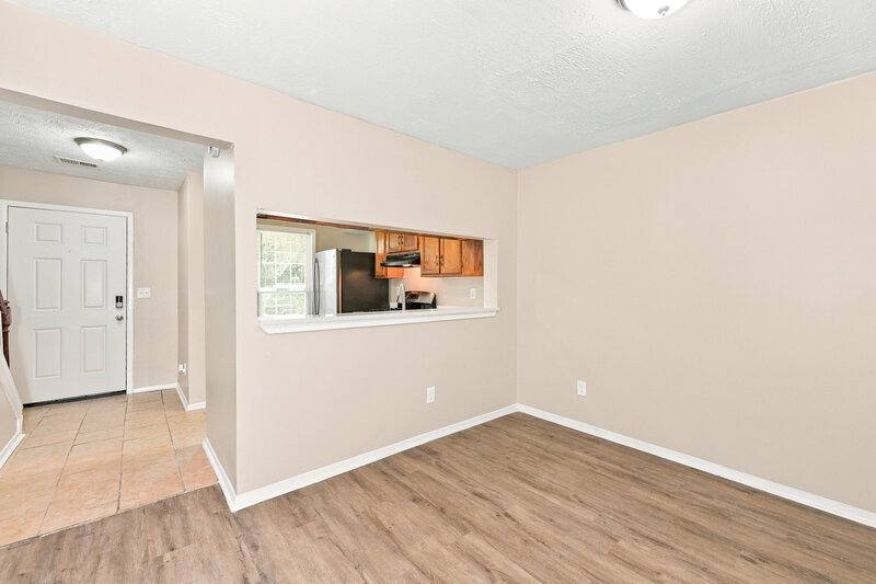 1,505/Mo, 1467 INVERNESS Drive Stone Mountain, GA 30083 Living Room View