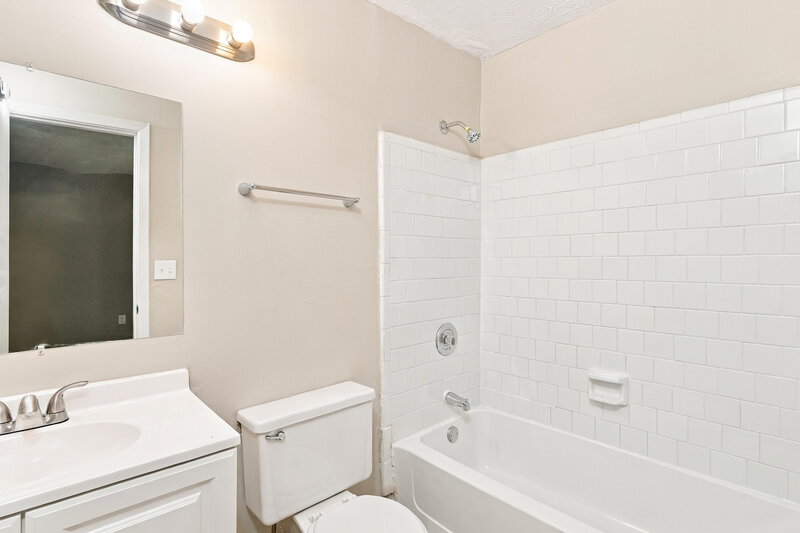1,505/Mo, 1467 INVERNESS Drive Stone Mountain, GA 30083 Bathroom View 2