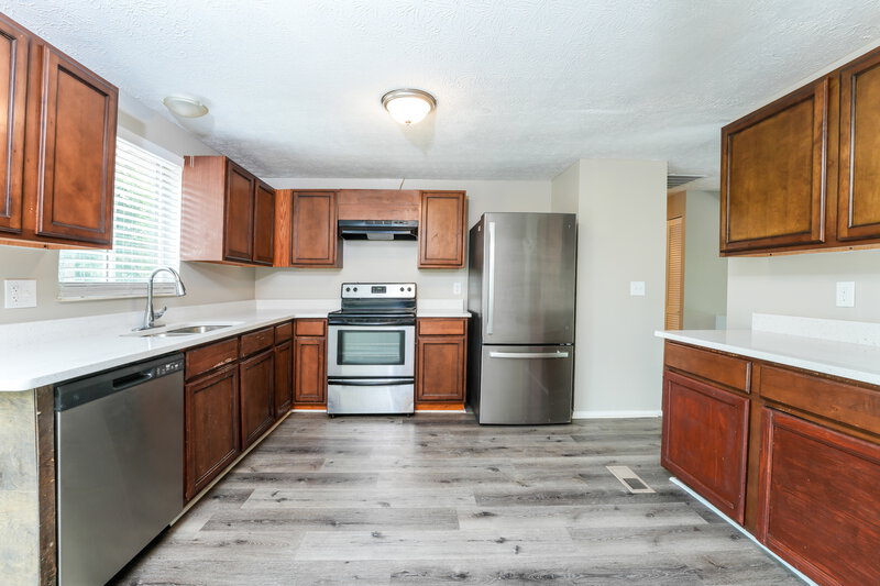 1,965/Mo, 1374 MUIRFIELD Drive Stone Mountain, GA 30088 Kitchen View
