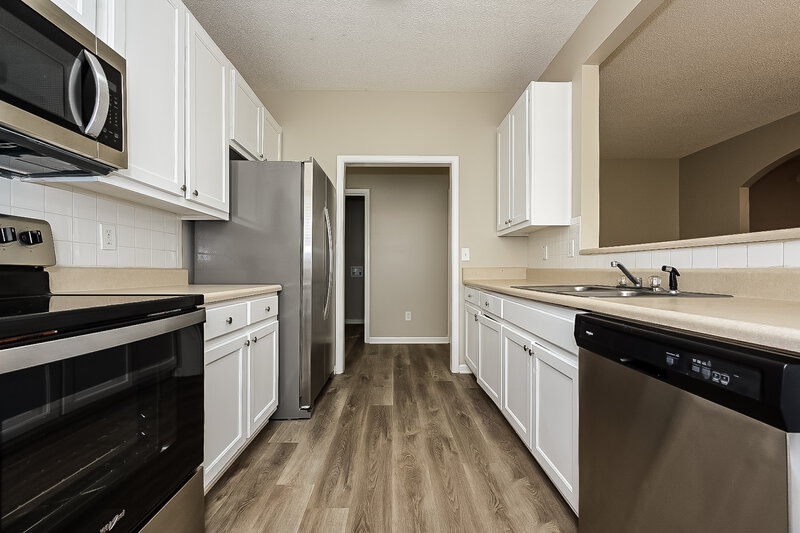 1,805/Mo, 7667 COMMERCE Court Riverdale, GA 30296 Kitchen View