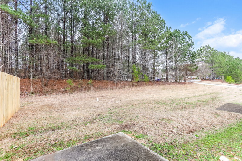 2,510/Mo, 340 Parkway Road Unit 340 Union City, GA 30291 Backyard View