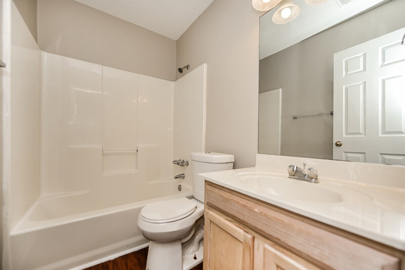 1,705/Mo, 5902 Meadow Lane Rex, GA 30273 Bathroom View