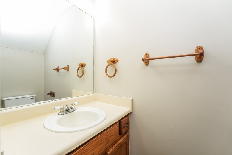 1,380/Mo, 1418 STONEGATE Pointe Stone Mountain, GA 30083 Bathroom View 2