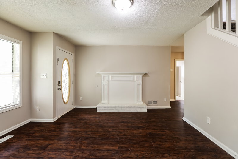 2,090/Mo, 221 Clydesdale Lane SE Mableton, GA 30126 Living Room View 2