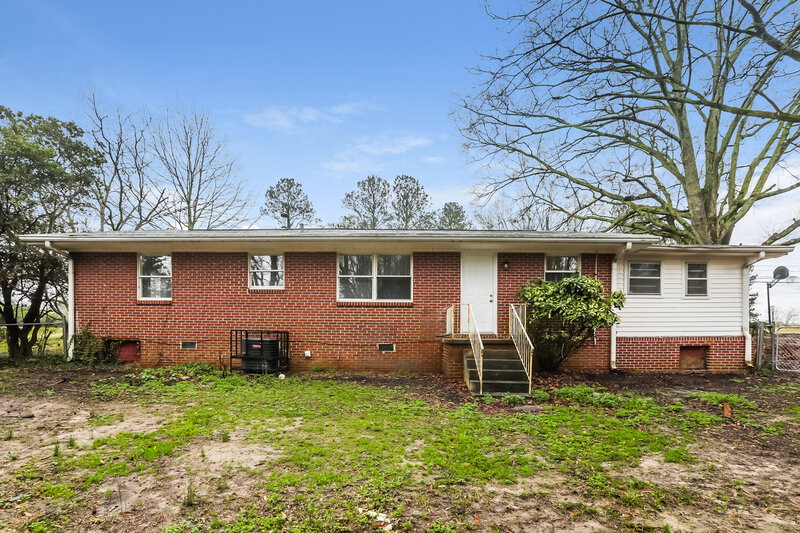 1,700/Mo, 627 GRAYSON Parkway Grayson, GA 30017 Rear View