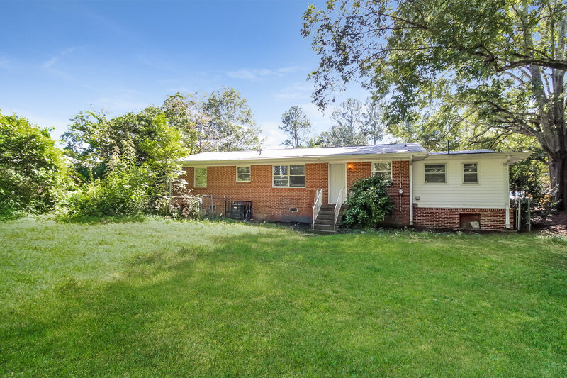 1,700/Mo, 627 GRAYSON Parkway Grayson, GA 30017 Rear View 3