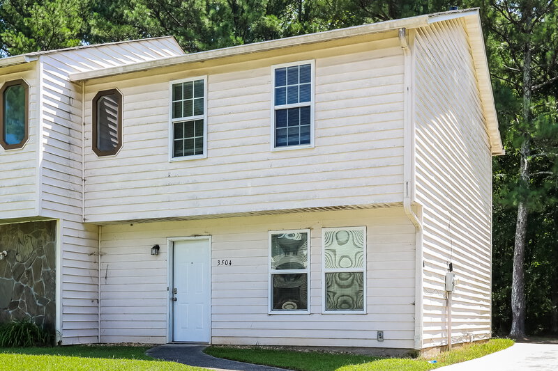 2,040/Mo, 3504 Hopkins Court Powder Springs, GA 30127 Front View