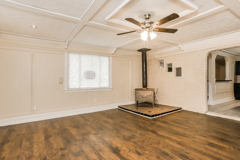 1,595/Mo, 8635 Hickory Lane Lithia Springs, GA 30122 Living Room View