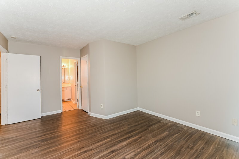 1,680/Mo, 1123 TO LANI FARM Road Stone Mountain, GA 30083 Main Bedroom View