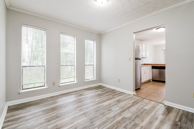 1,970/Mo, 5360 BIFFLE Lane Stone Mountain, GA 30088 Dining Room View