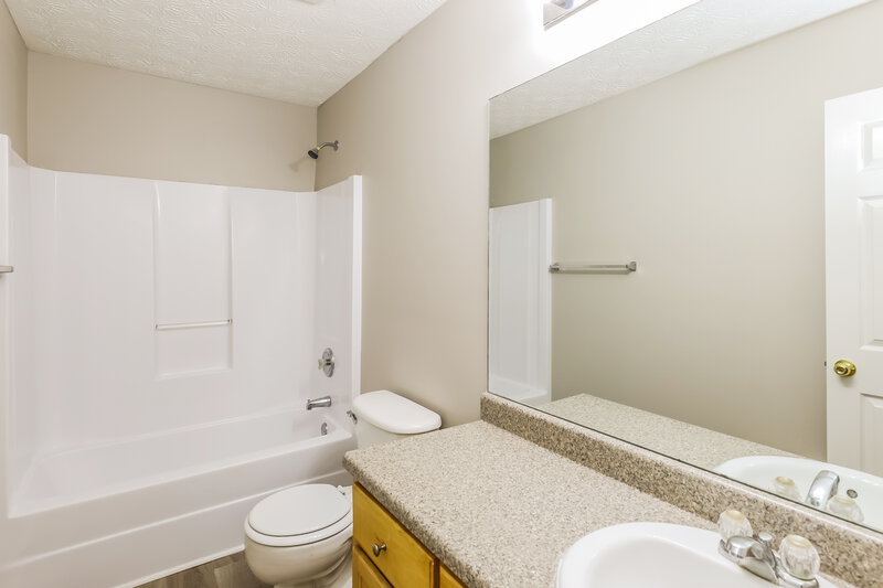 1,995/Mo, 451 Luke Court Jonesboro, GA 30238 Bathroom View