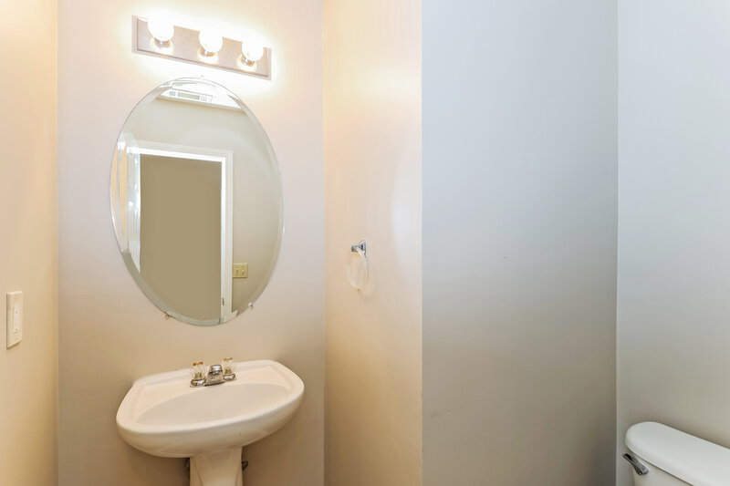 1,995/Mo, 451 Luke Court Jonesboro, GA 30238 Bathroom View 2