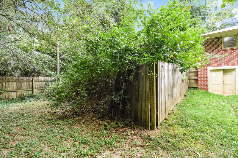 1,535/Mo, 2147 Camp Circle SW Lilburn, GA 30047 Exterior View