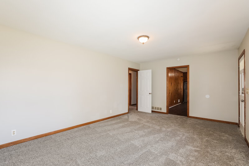 1,755/Mo, 2147 CAMP Circle SW Lilburn, GA 30047 Living Room View 2