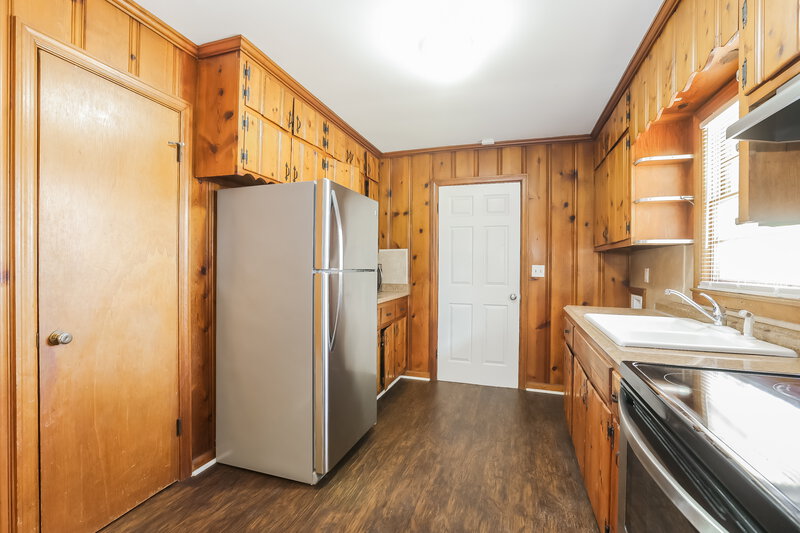 1,755/Mo, 2147 CAMP Circle SW Lilburn, GA 30047 Kitchen View 2