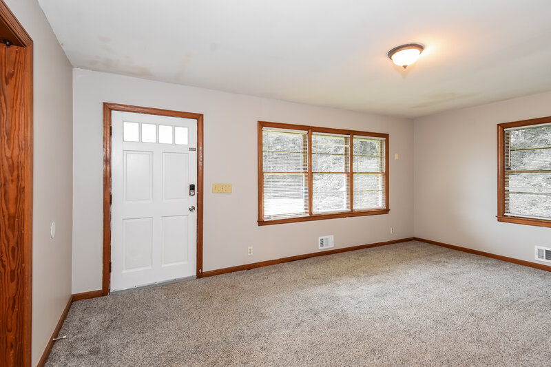 1,535/Mo, 2147 Camp Circle SW Lilburn, GA 30047 Living Room View 2