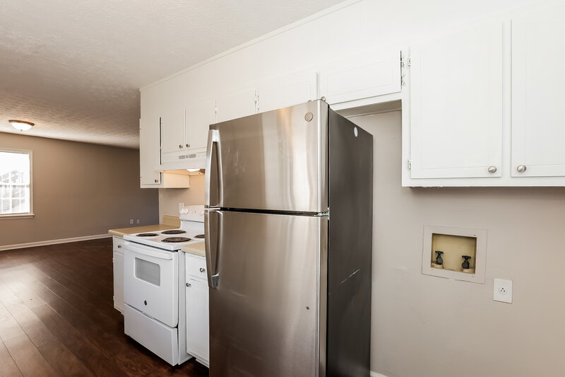 1,640/Mo, 4711 PEBBLE Court Buford, GA 30518 Kitchen View 3