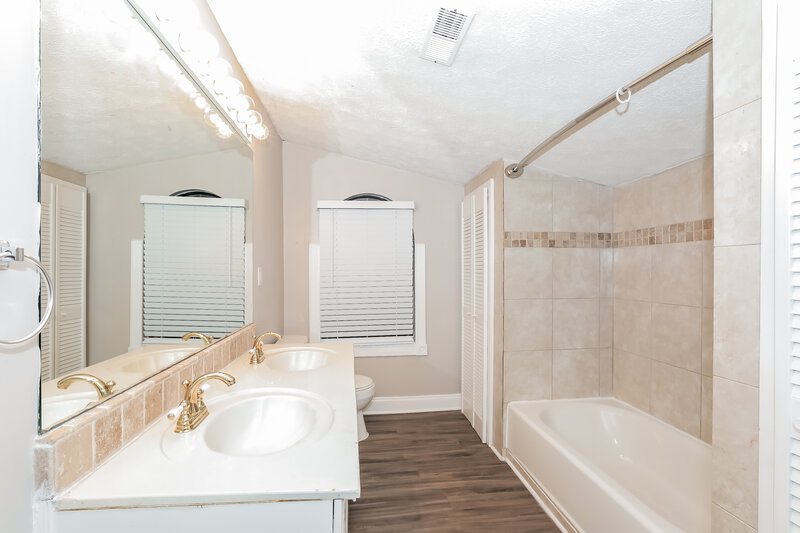 2,190/Mo, 1740 Eagle Creek Trail Cumming, GA 30041 Main Bathroom View