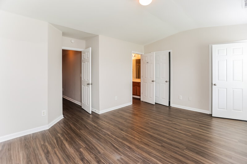 2,100/Mo, 2044 Lakeshore Overlook Drive NW Kennesaw, GA 30152 Bedroom View 2