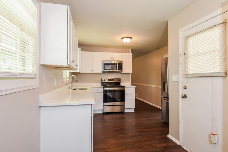 1,830/Mo, 4212 Plumtree Way Austell, GA 30106 Kitchen View 2