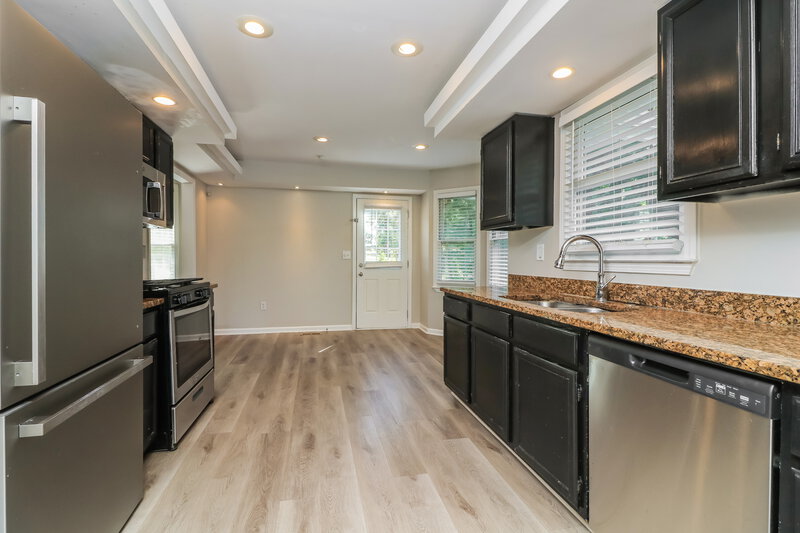 1,855/Mo, 134 Oak Landing Drive S Douglasville, GA 30134 Kitchen View 3